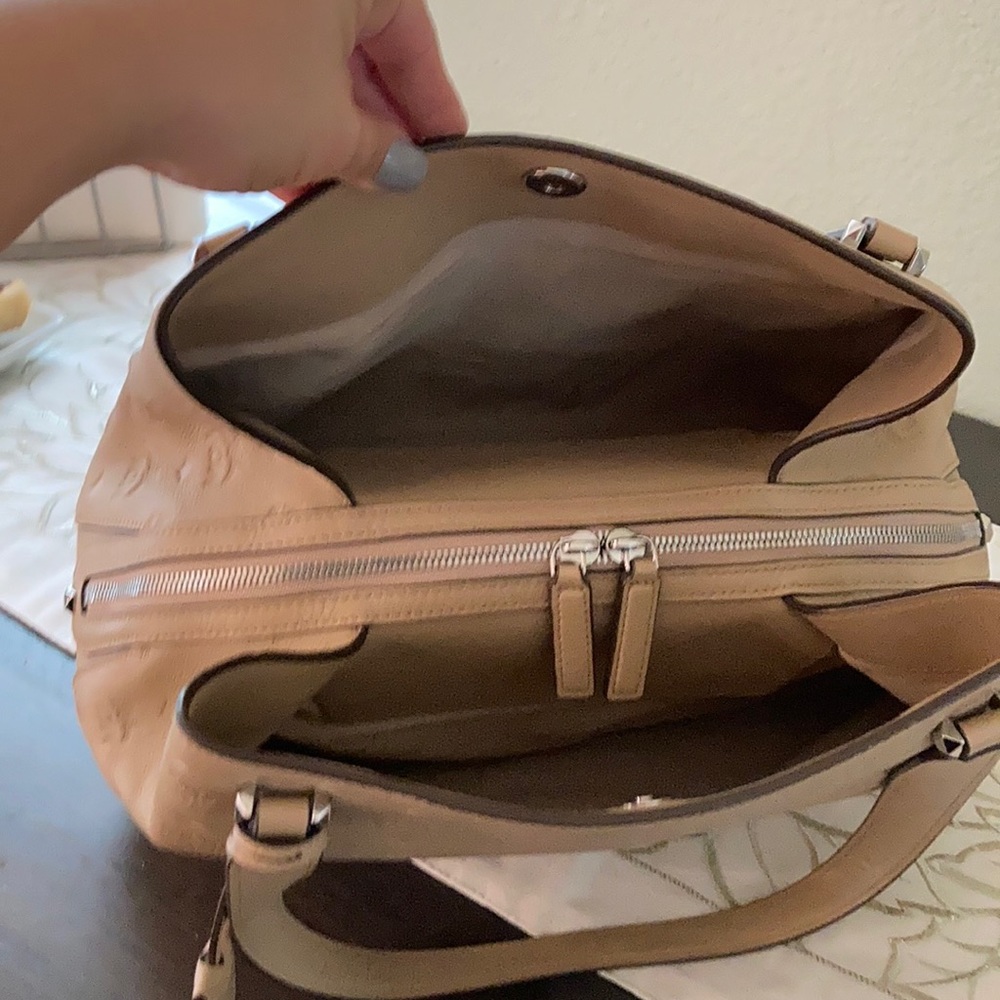purse - Picture 3 of 8